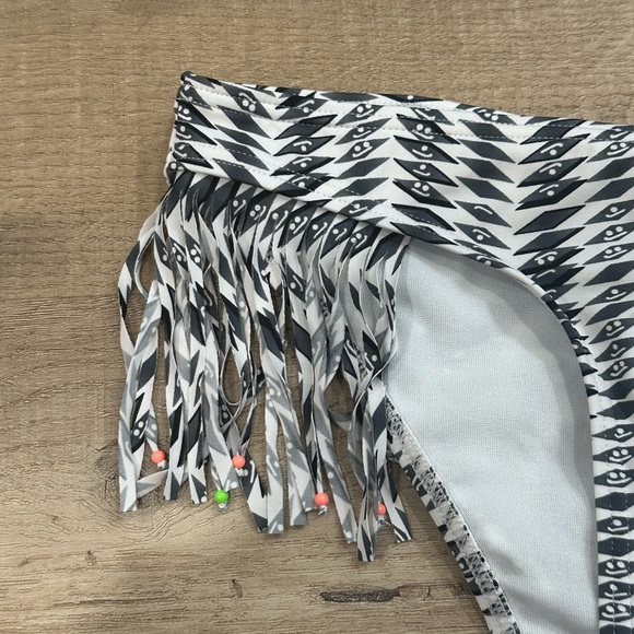 La vie en rose chevron bikini with fringe and scrunch bum - Picture 2 of 9